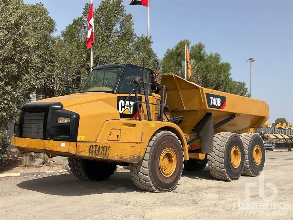 CAT 740B Dumper - Knickgelenk