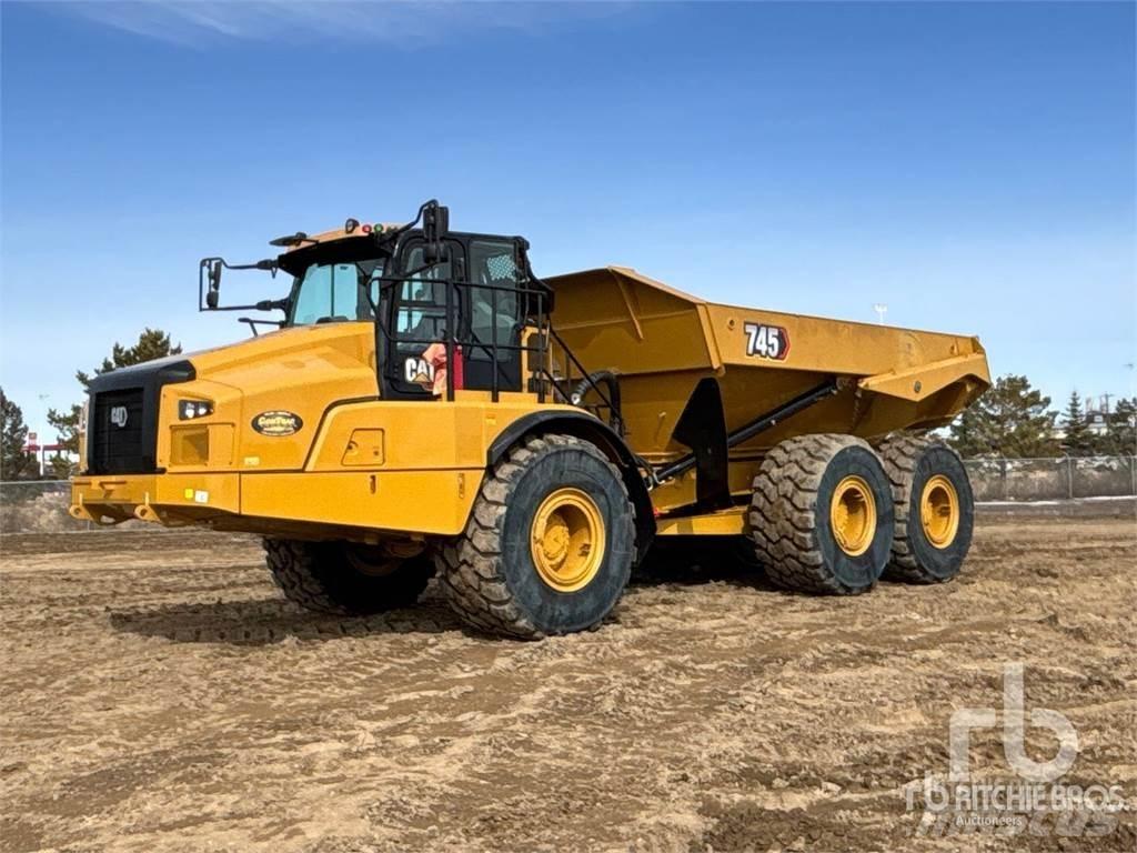 CAT 745 Dumper - Knickgelenk