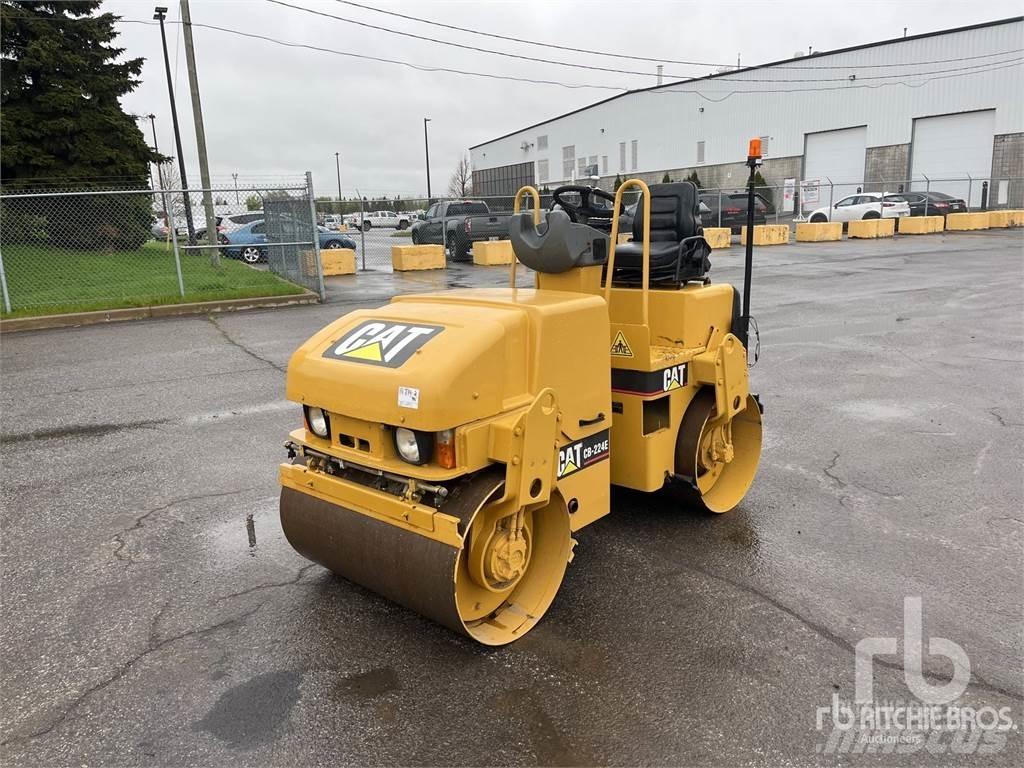 CAT CB224E Tandemwalzen