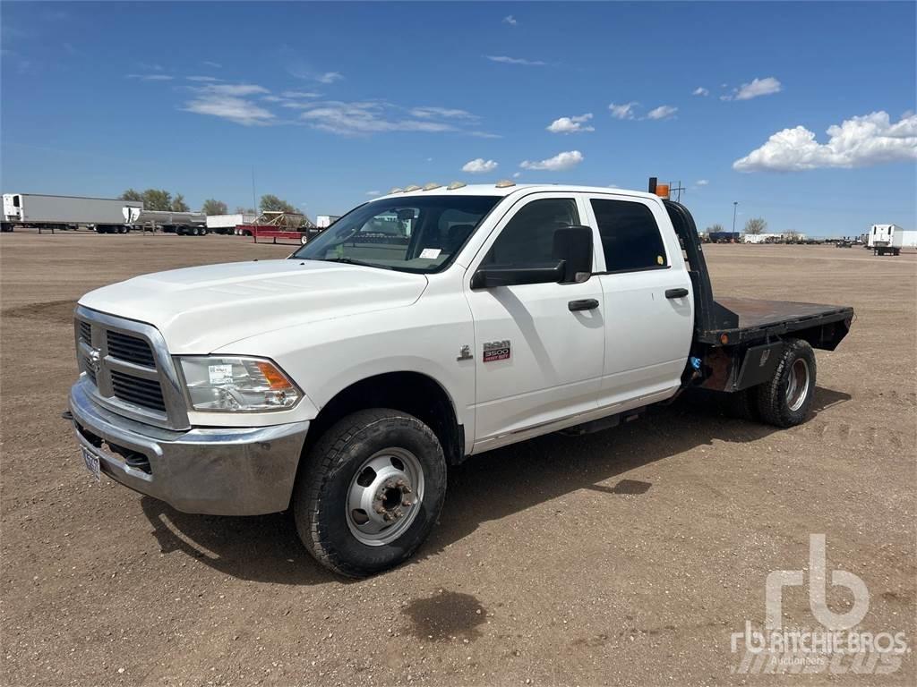 Dodge 3500 Pritschenwagen/Pritschenwagen mit Seitenklappe