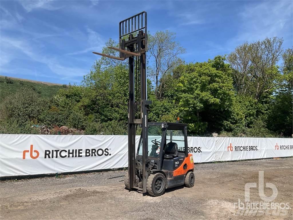 Doosan D30S-5 Diesel heftrucks
