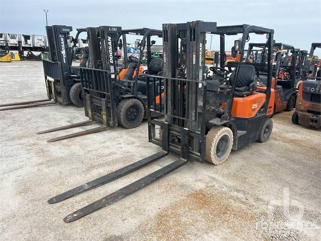 Doosan G25G Diesel heftrucks