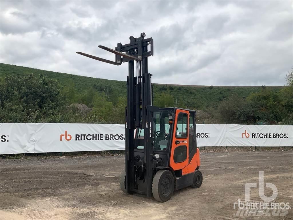 Doosan G25P-5 Diesel heftrucks