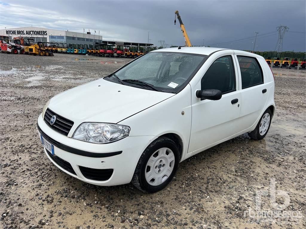 Fiat PUNTO PKWs