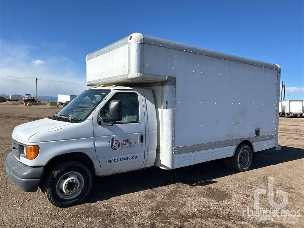 Ford E450 Lieferwagen