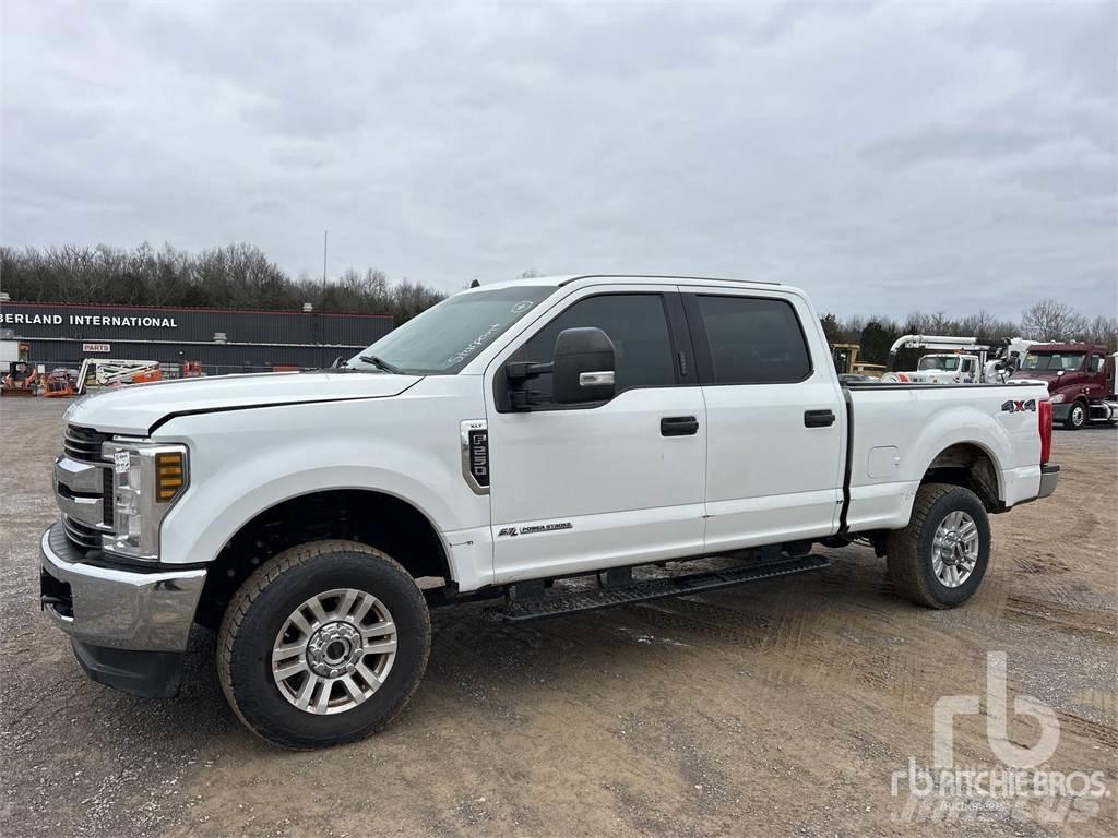 Ford F-250 Pickup/Pritschenwagen