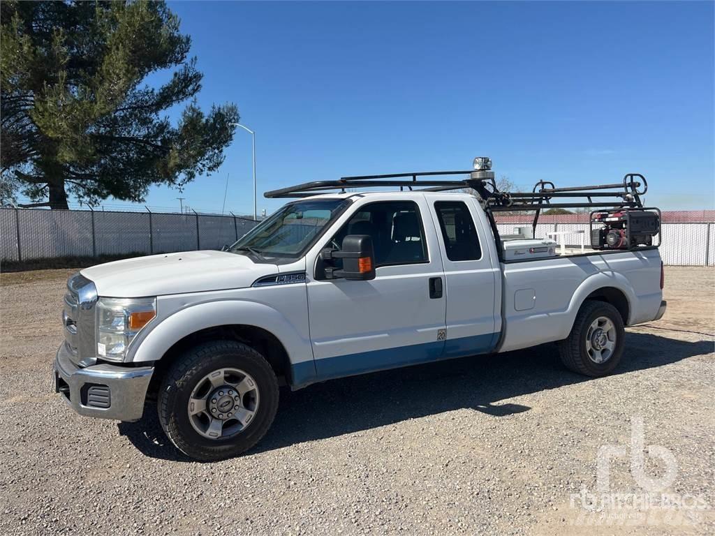 Ford F-350 Pickup/Pritschenwagen