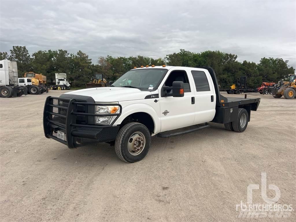 Ford F-350 Pritschenwagen/Pritschenwagen mit Seitenklappe