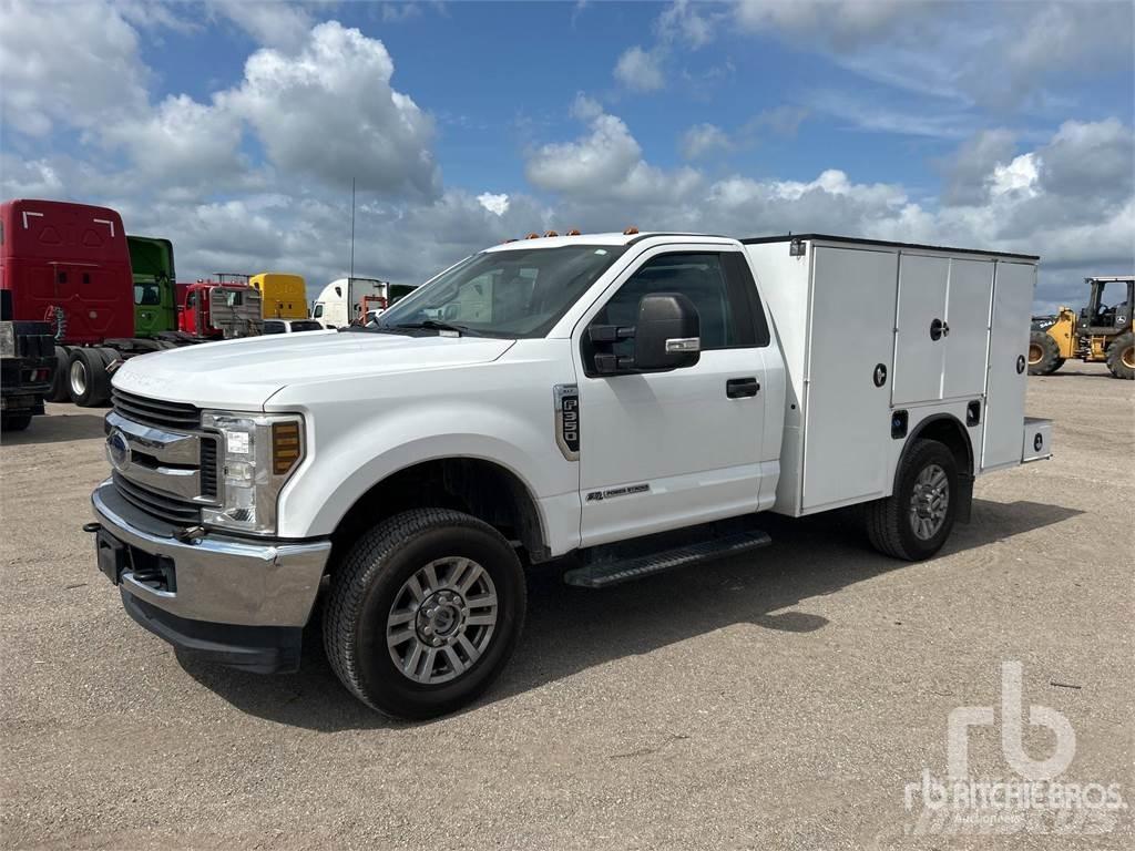 Ford F-350 Kommunal-Sonderfahrzeuge