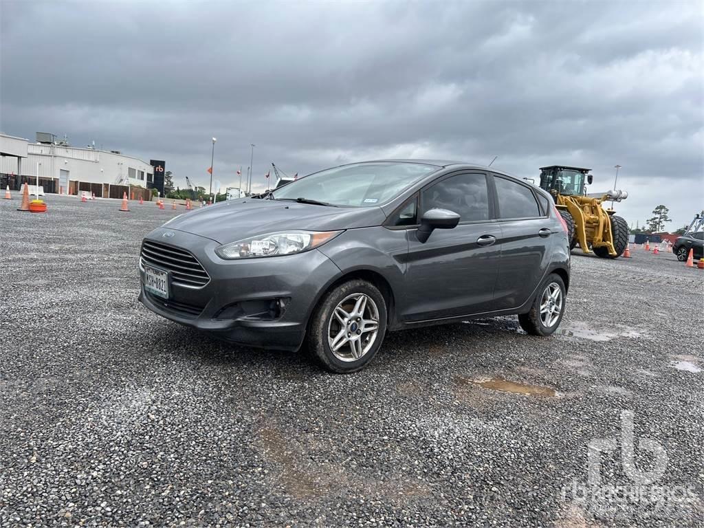 Ford FIESTA PKWs