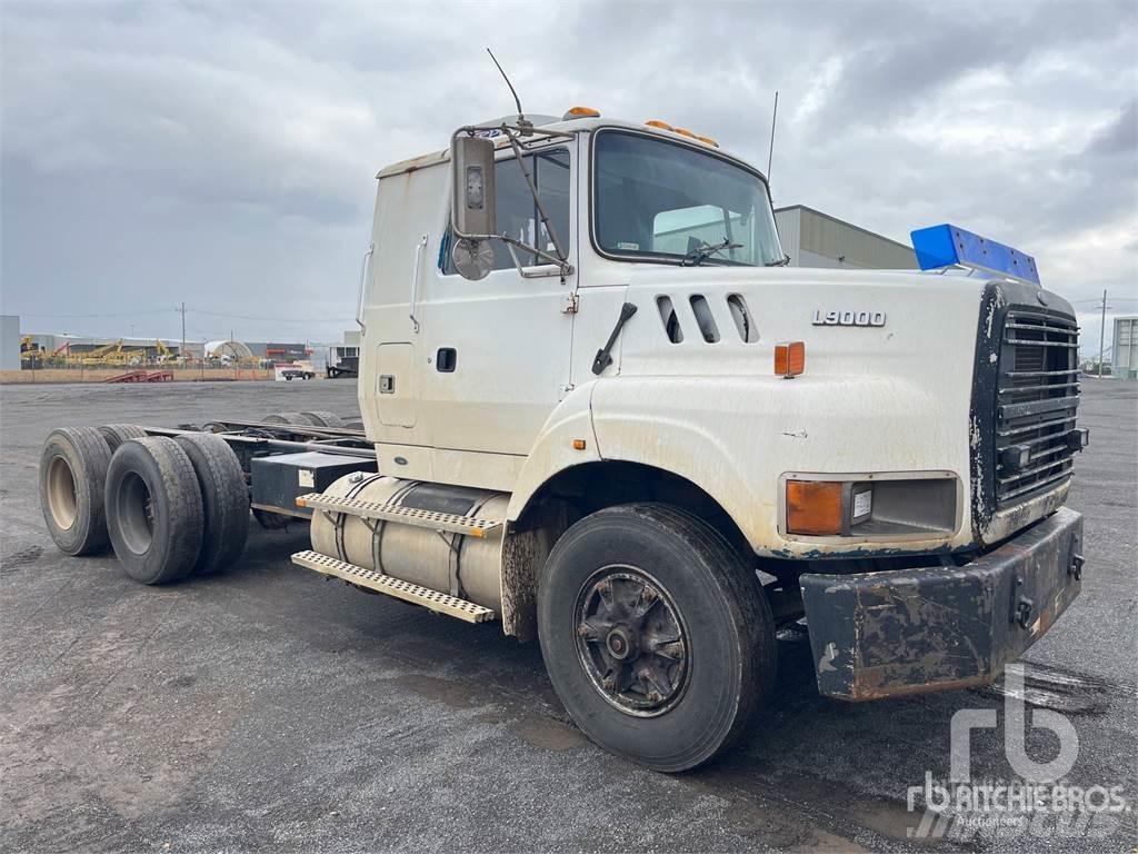 Ford L9000 Sattelzugmaschinen