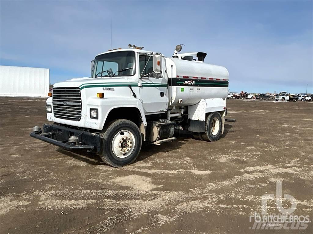 Ford LN8000 Wassertanker