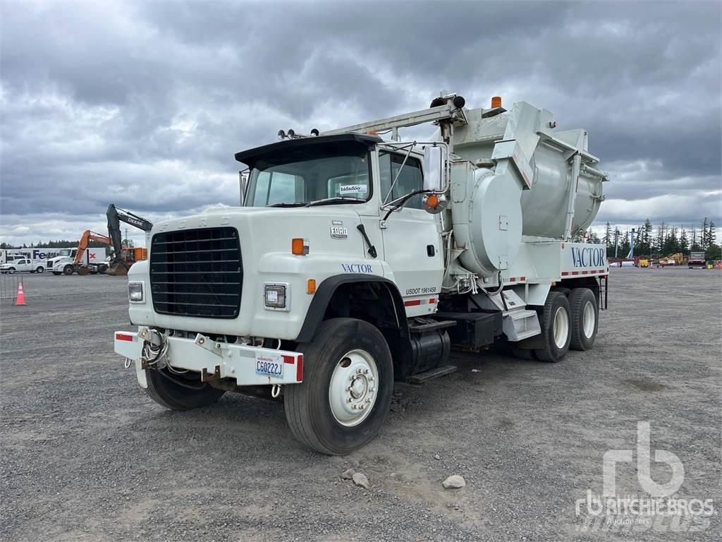 Ford LNT8000 Saug- und Druckwagen