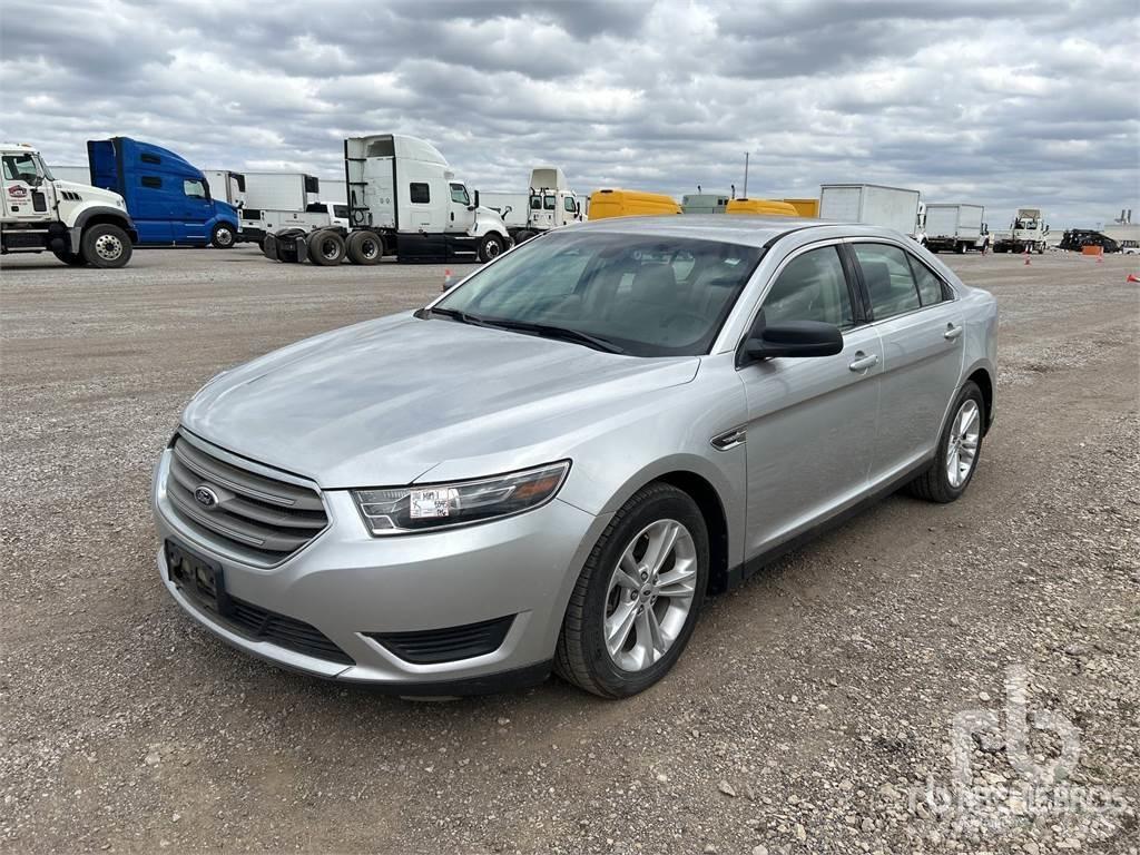 Ford TAURUS PKWs
