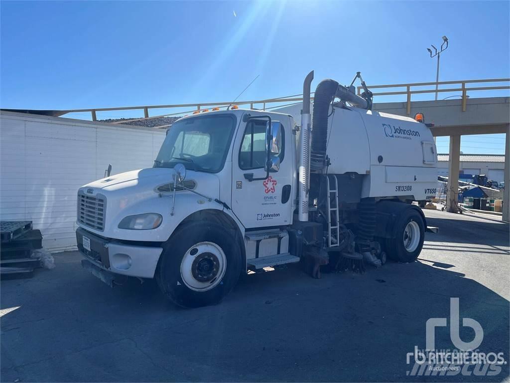 Freightliner M2 Kehrmaschine