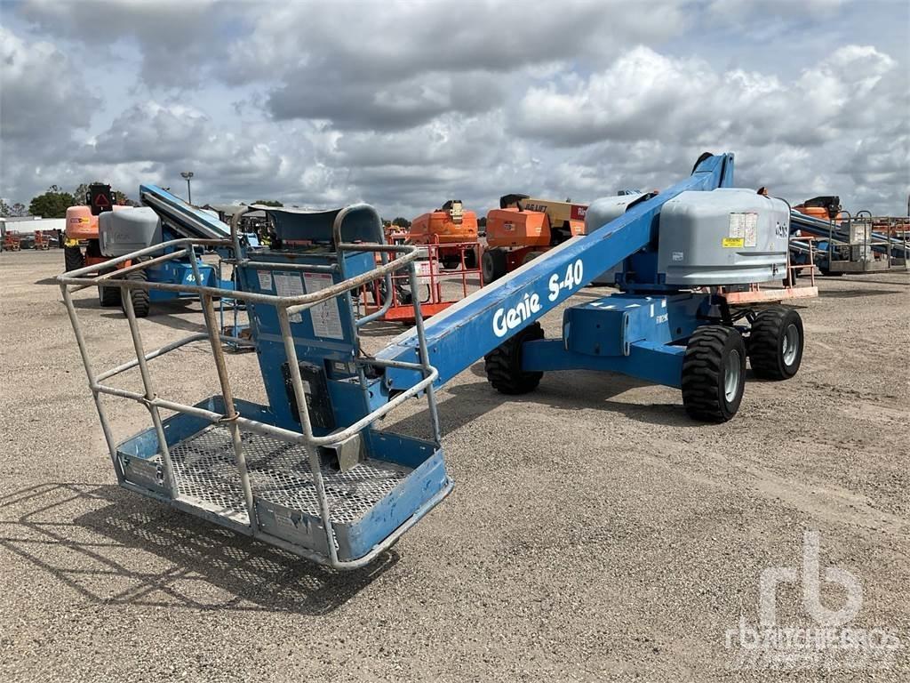 Genie S40 Gelenkteleskoparbeitsbühnen
