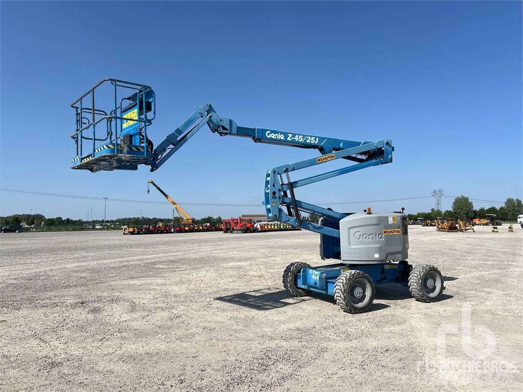 Genie Z-45/25J Gelenkteleskoparbeitsbühnen
