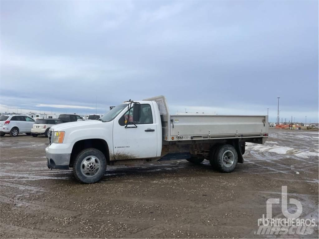 GMC 3500HD Pritschenwagen/Pritschenwagen mit Seitenklappe