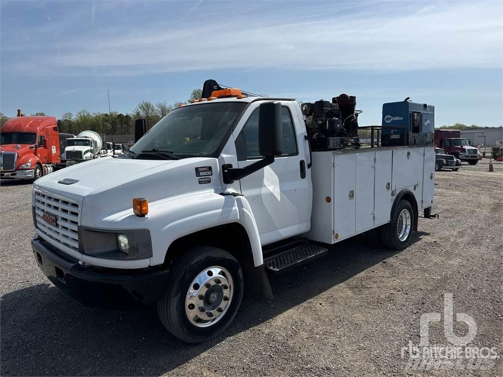 GMC C5500 Kommunal-Sonderfahrzeuge