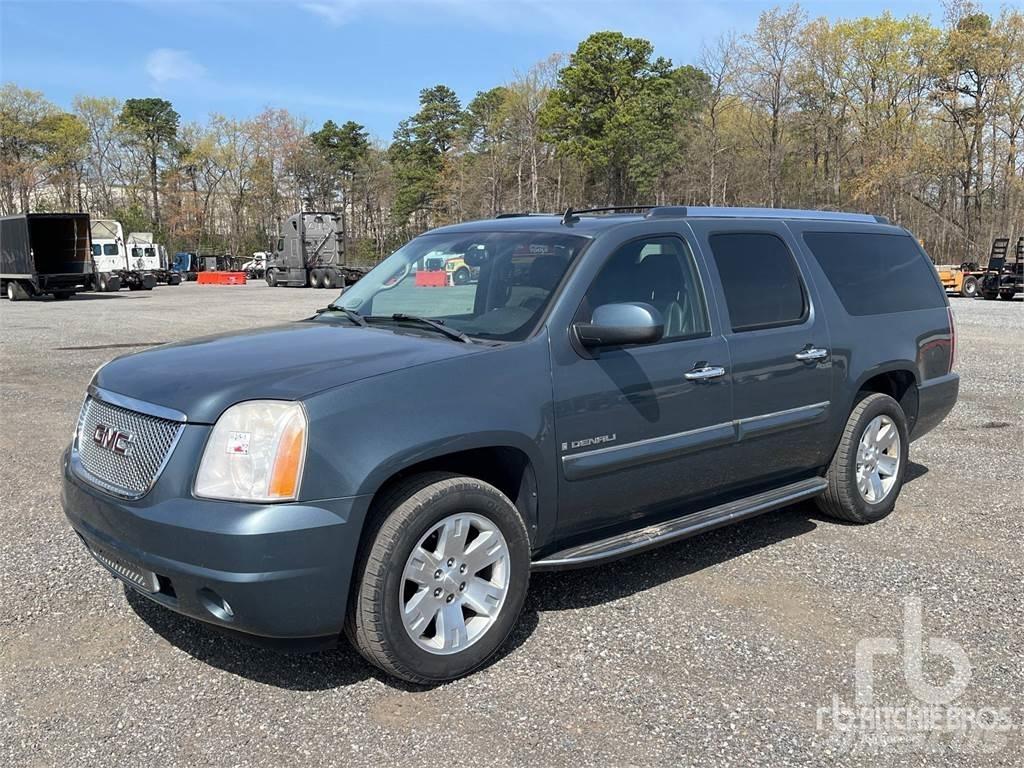GMC YUKON Pickup/Pritschenwagen