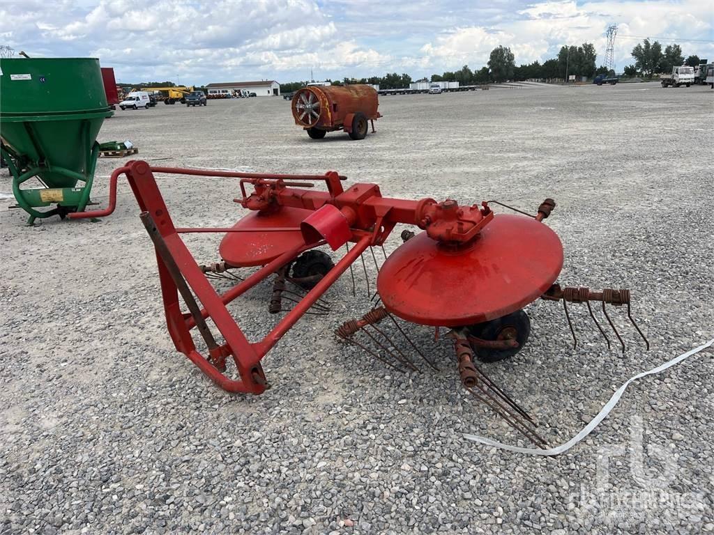  Hay Spreader Sonstige Landmaschinen