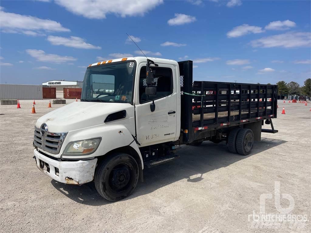 Hino 165 Pritschenwagen/Pritschenwagen mit Seitenklappe