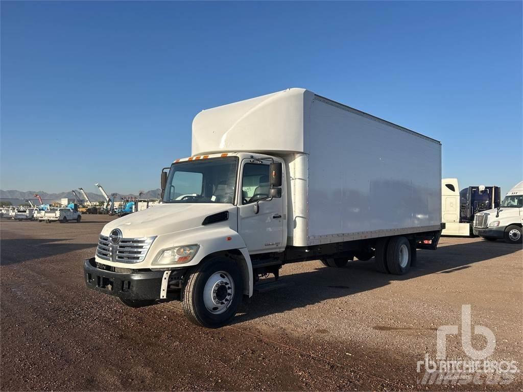 Hino 238 Lieferwagen