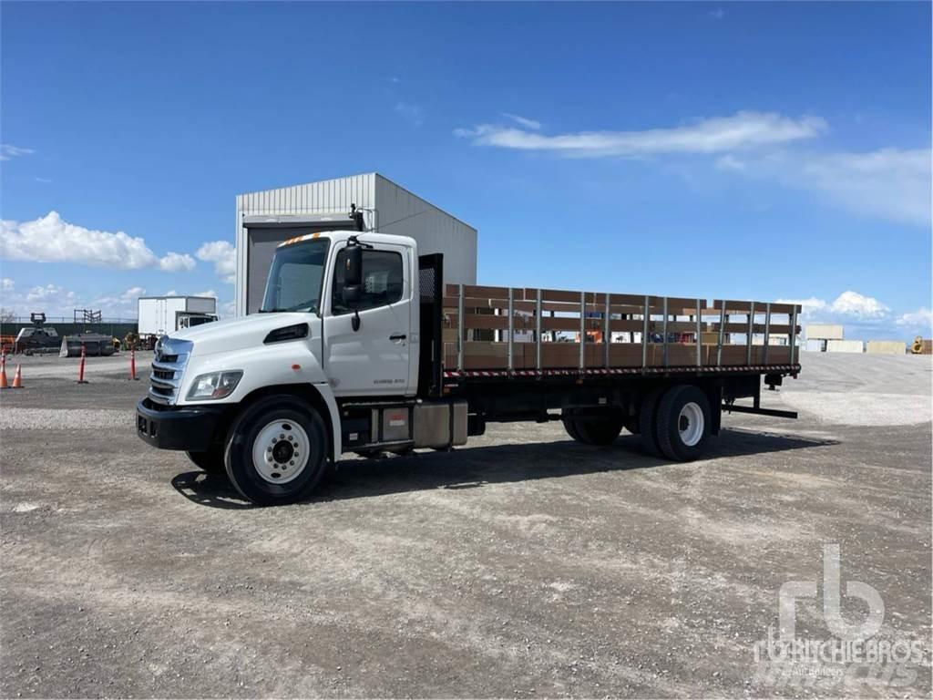 Hino 268 Pritschenwagen/Pritschenwagen mit Seitenklappe