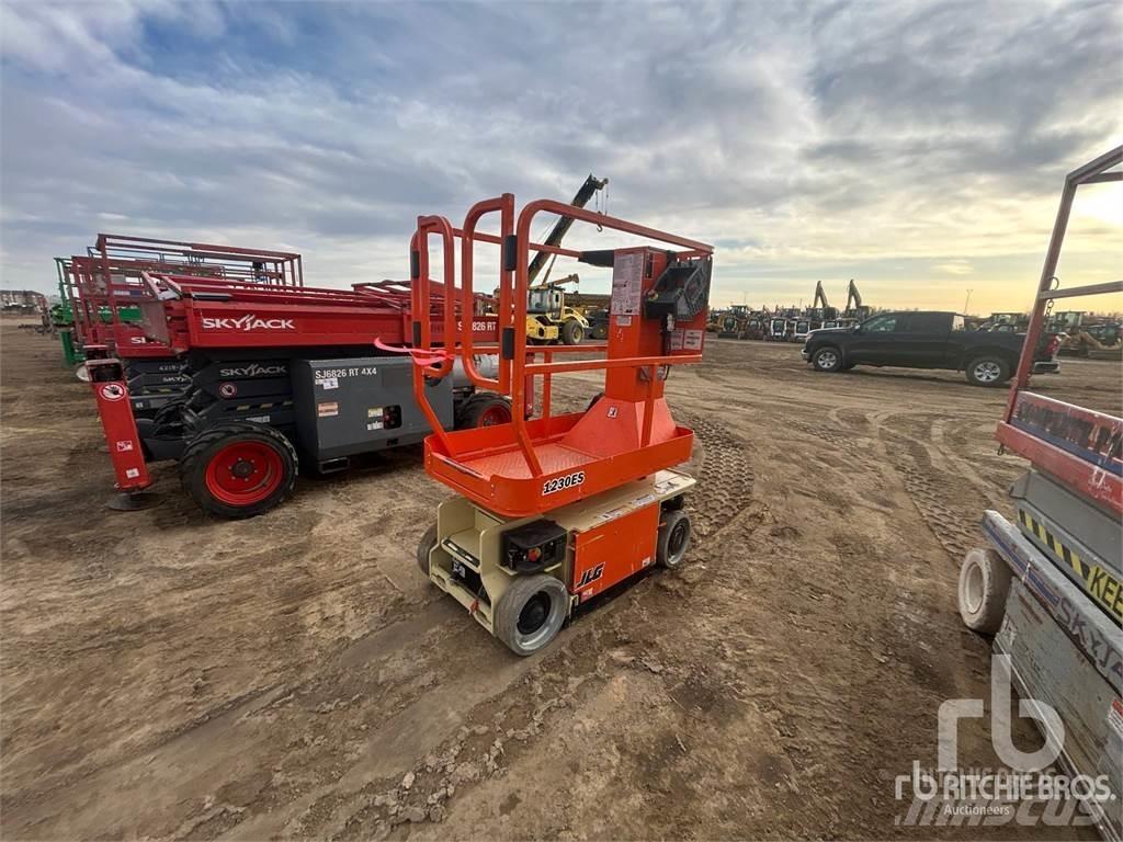 JLG 1230ES Gelenkteleskoparbeitsbühnen