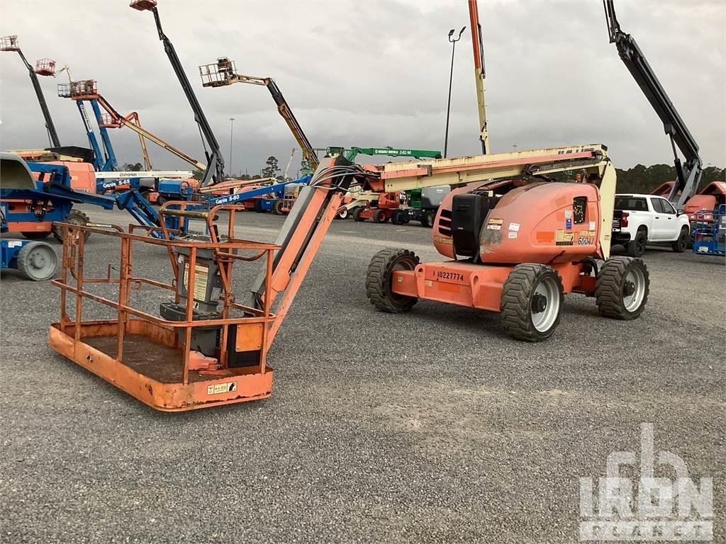 JLG 600AJ Gelenkteleskoparbeitsbühnen