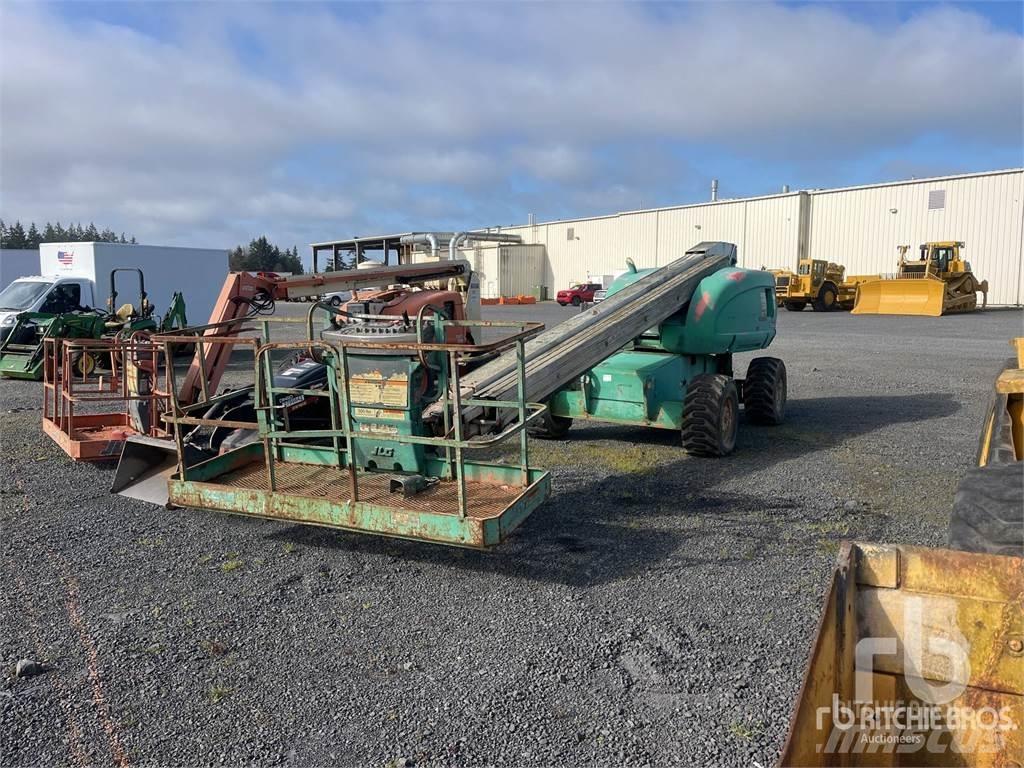 JLG 600S Gelenkteleskoparbeitsbühnen