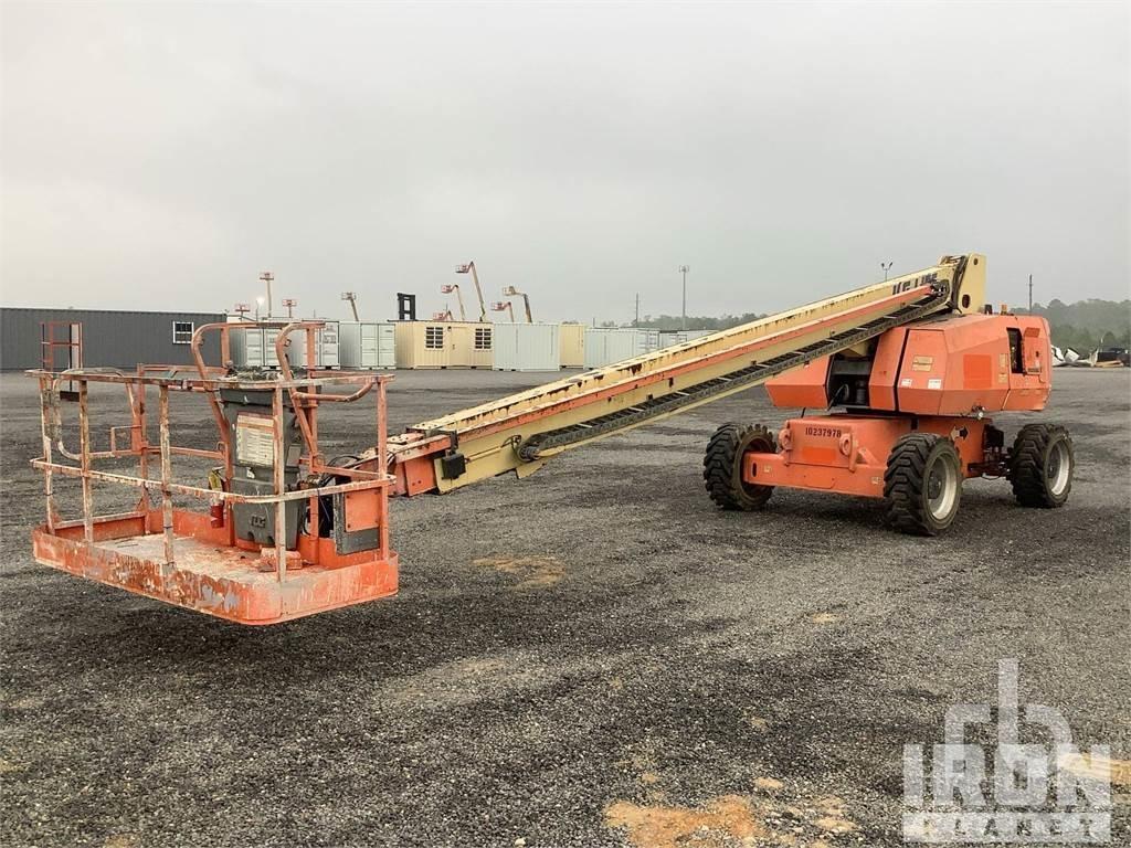 JLG 800S Gelenkteleskoparbeitsbühnen