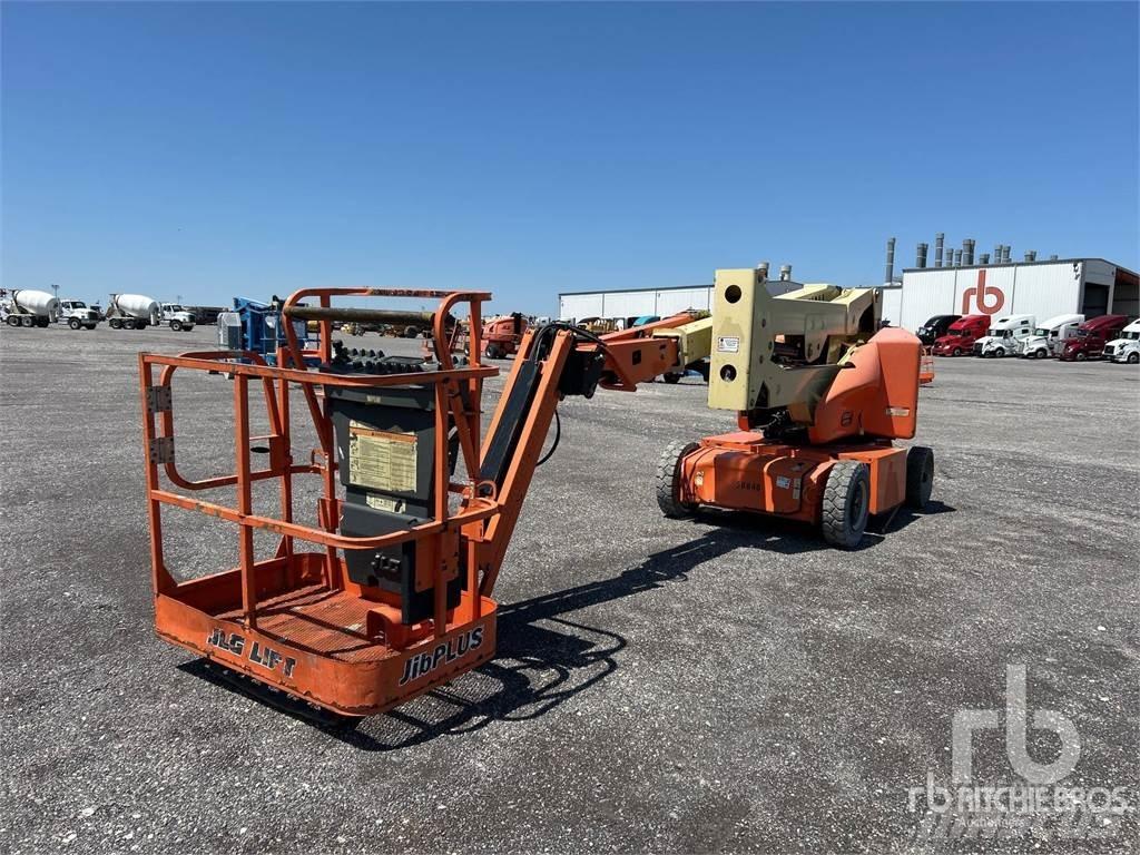 JLG E400AJPN Gelenkteleskoparbeitsbühnen