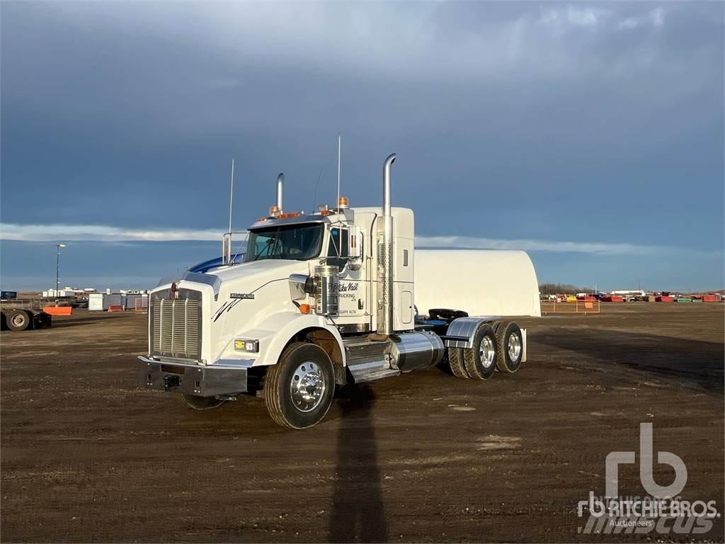 Kenworth T800 Sattelzugmaschinen