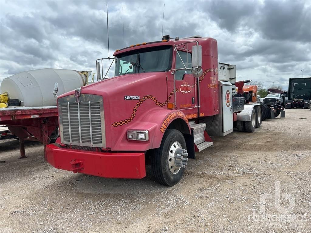 Kenworth T800 Pritschenwagen mit Seilwinde