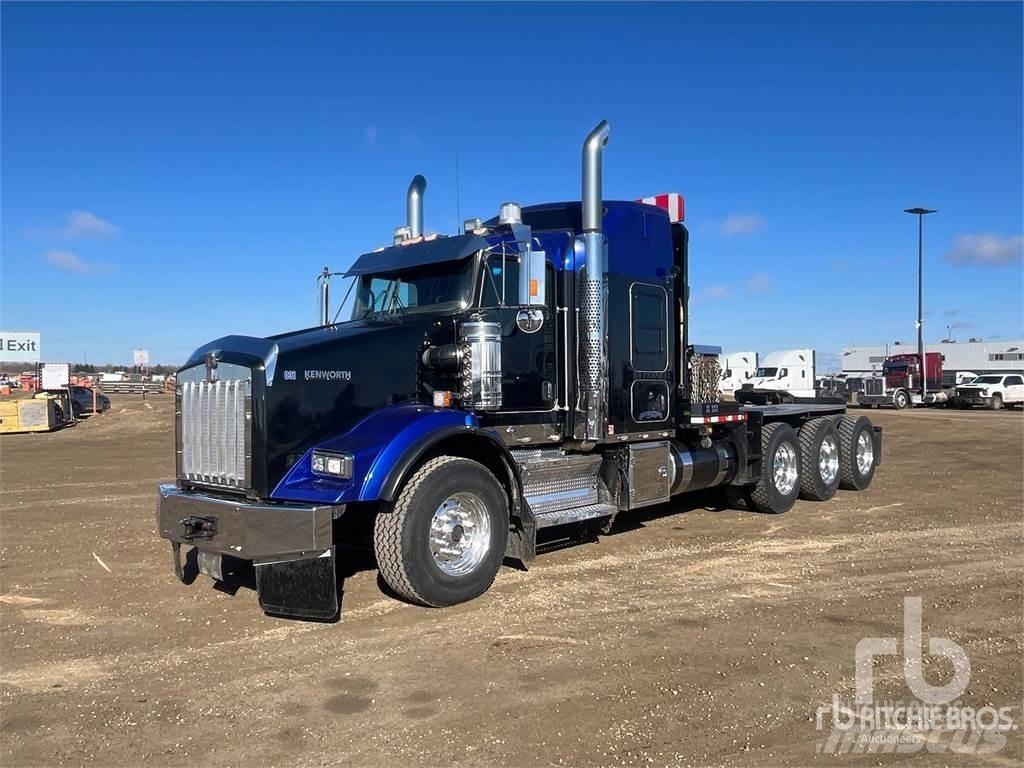 Kenworth T800 Pritschenwagen mit Seilwinde