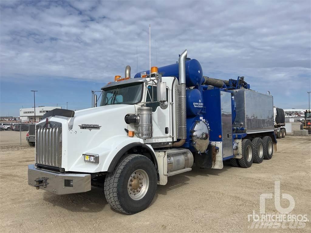 Kenworth T800 Saug- und Druckwagen