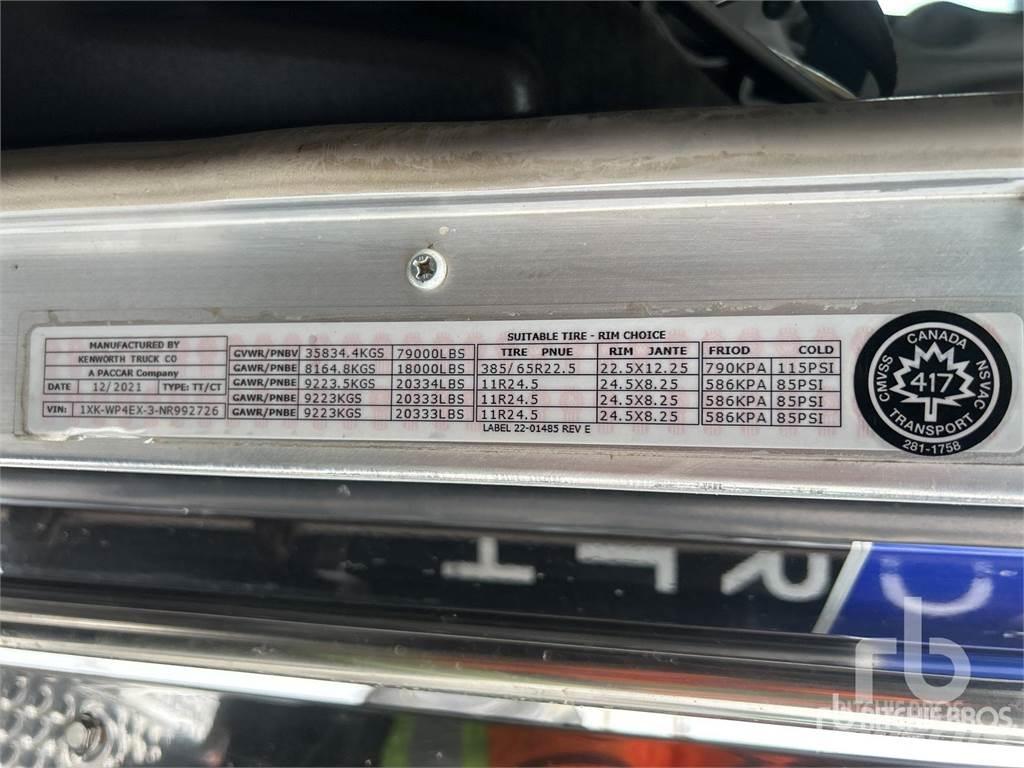 Kenworth W900 Pritschenwagen mit Seilwinde