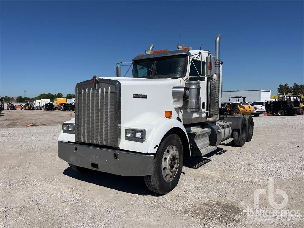 Kenworth W900 Sattelzugmaschinen