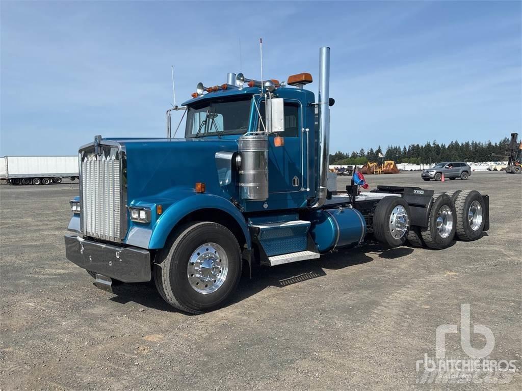 Kenworth W900 Sattelzugmaschinen