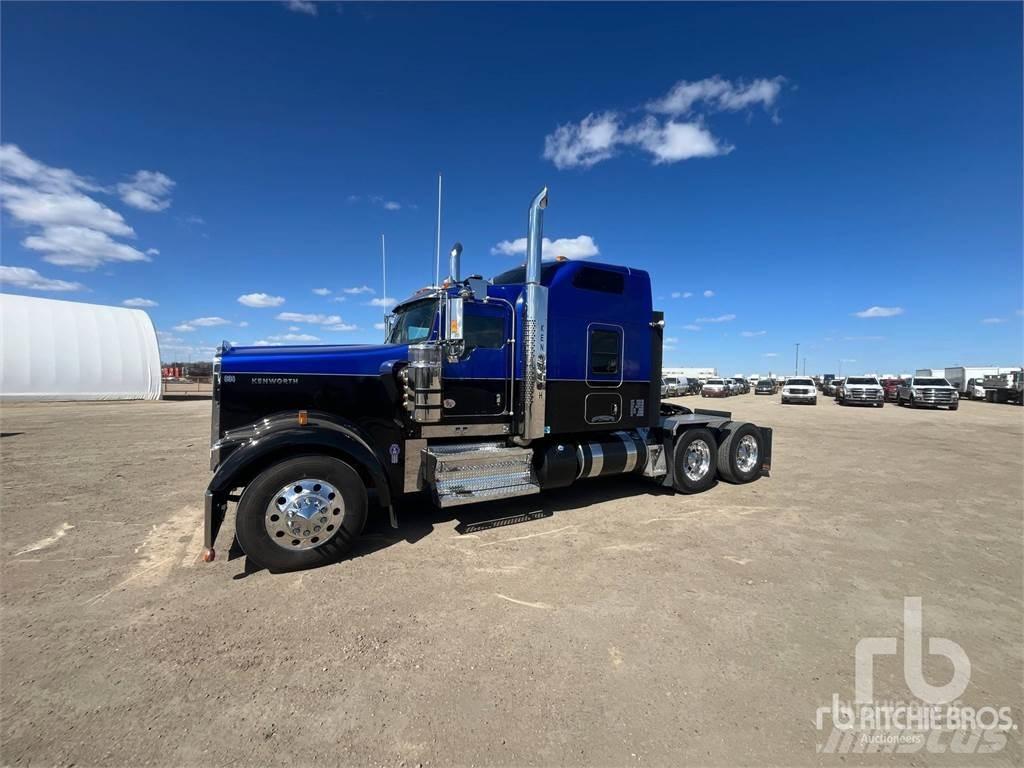 Kenworth W900L Sattelzugmaschinen
