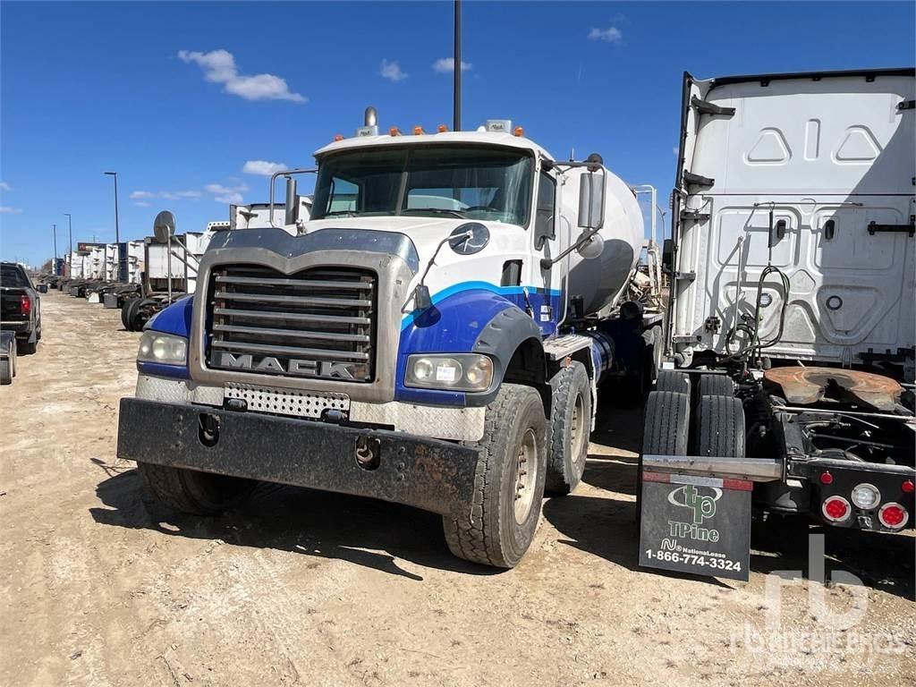 Mack CPT713 Betonmischer