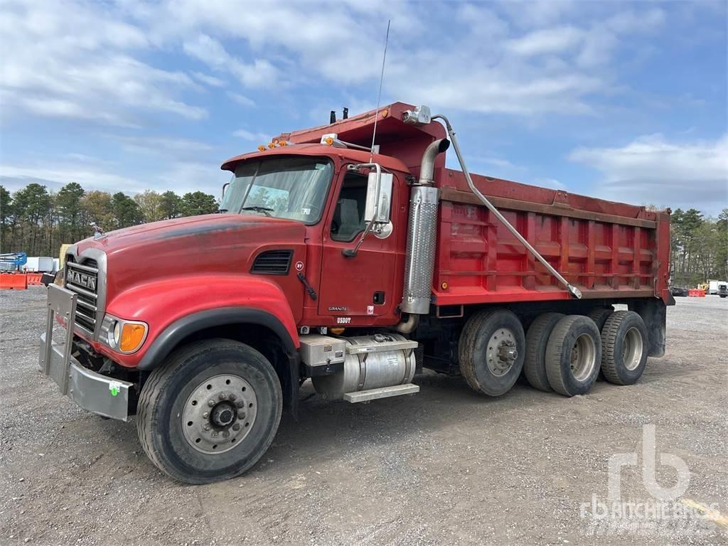 Mack CV713 Kipper