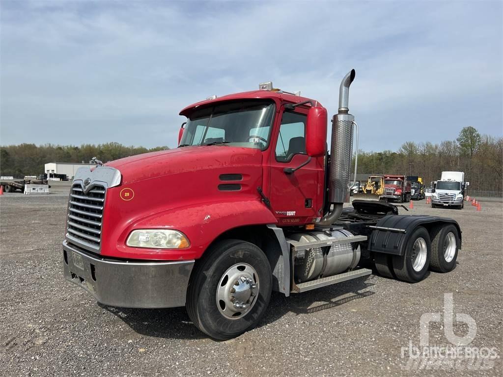 Mack CX613 Sattelzugmaschinen