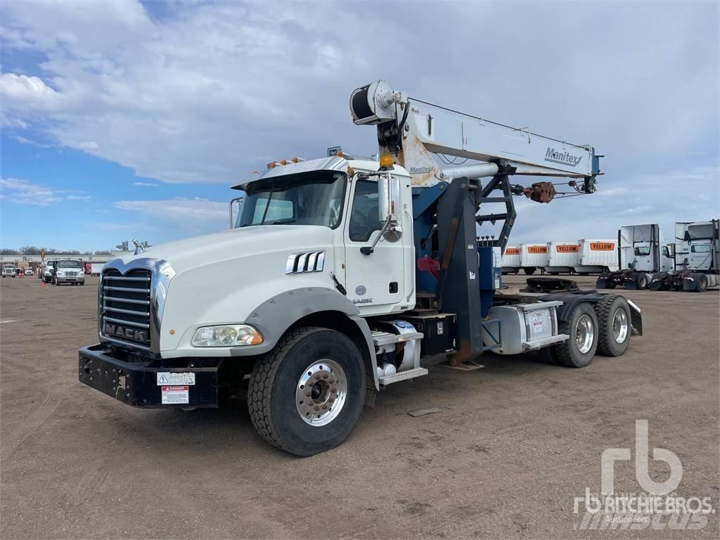 Mack GU813 Kranwagen