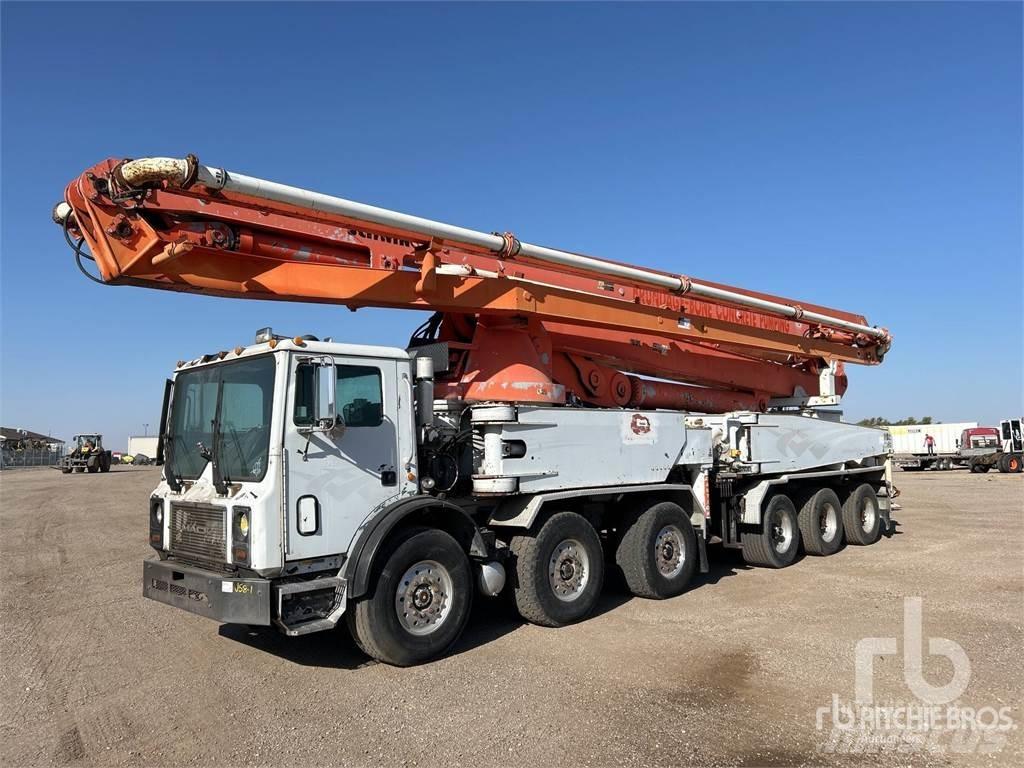 Mack MR688S Betonmischer
