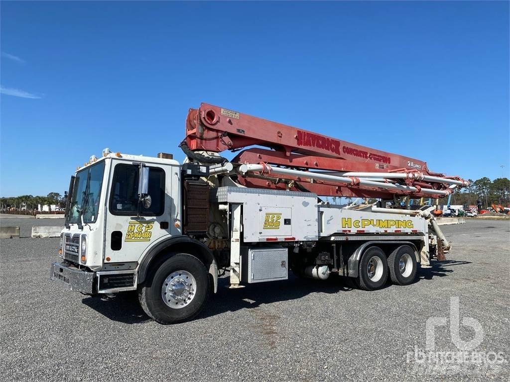 Mack MRU613 Betonmischer