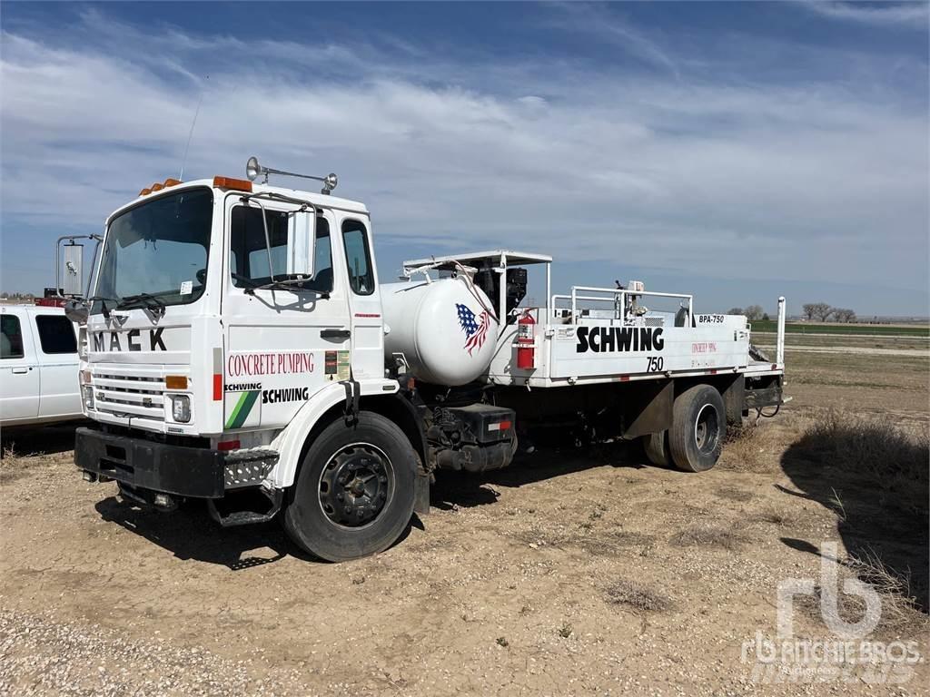 Mack MS200 Betonmischer