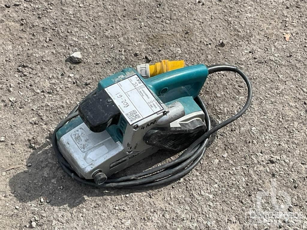 Makita 9404 Sonstige Baumaschinen