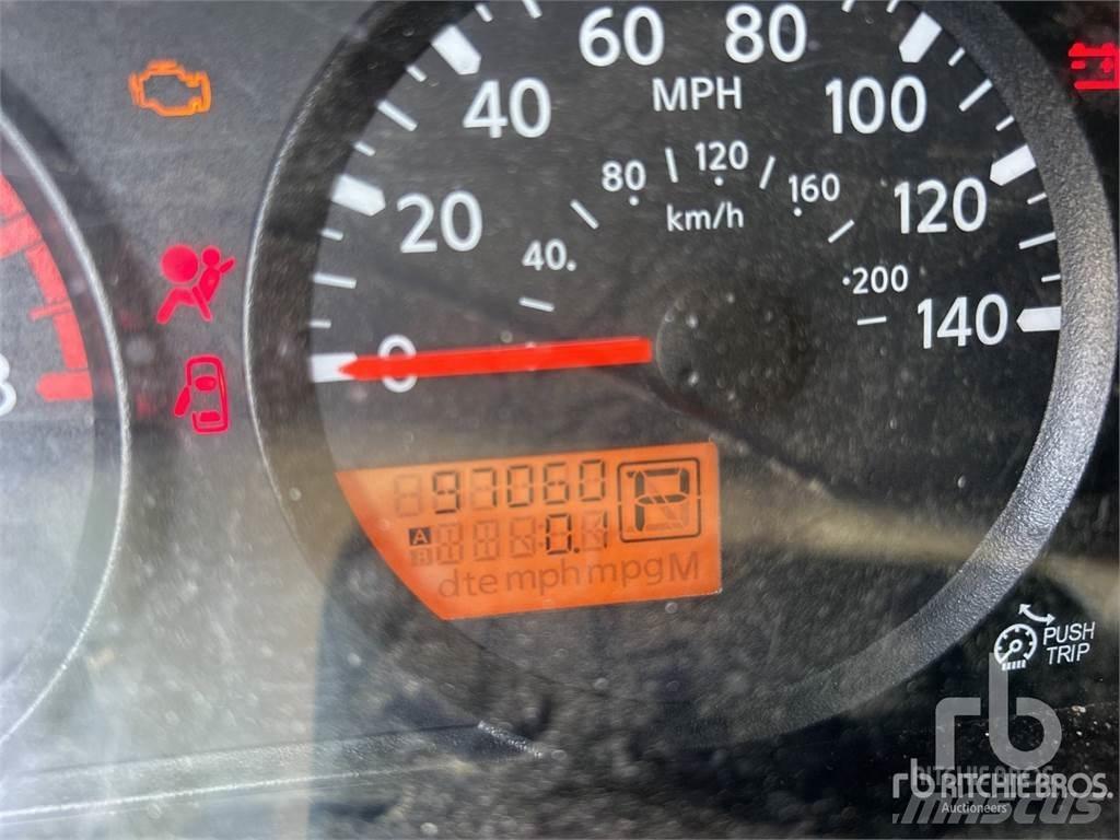Nissan FRONTIER Pickup/Pritschenwagen